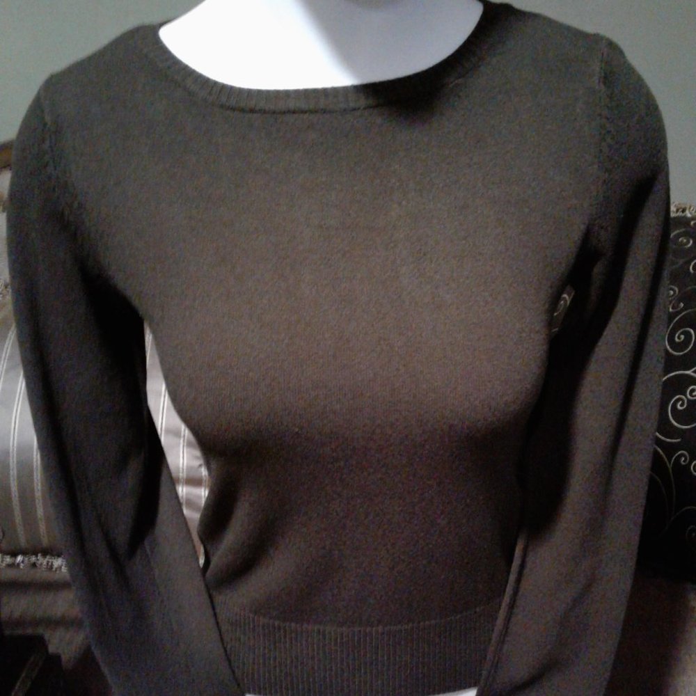 H & M  Women's Sweater  Size  M